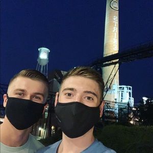 Meet your Posher, Dallas